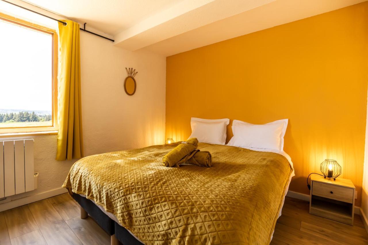 Bed and Breakfast Domaine Du Coq En Pat Augerolles Zewnętrze zdjęcie